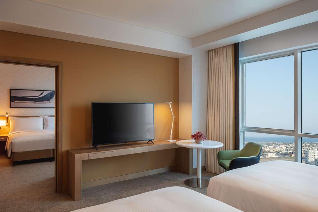 Doubletree By Hilton Fujairah City Ruang foto